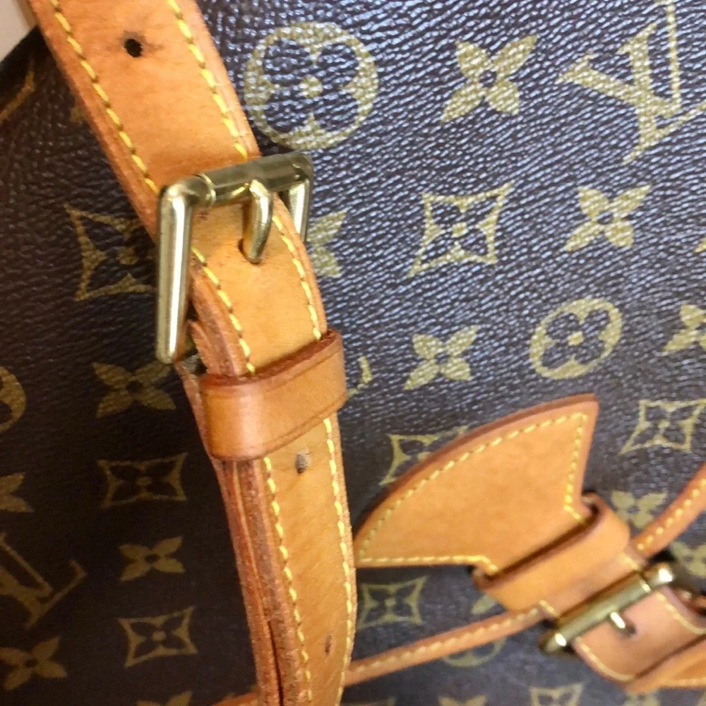 LOUIS VUITTON Beverly GM Monogram Business Laptop Computer Crossbody Bag